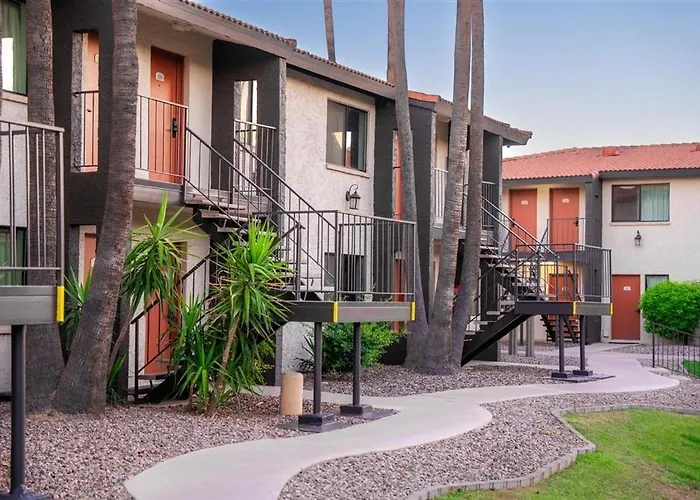 Apartment 120 Fully Furnished 1br Suite-prime Location Scottsdale