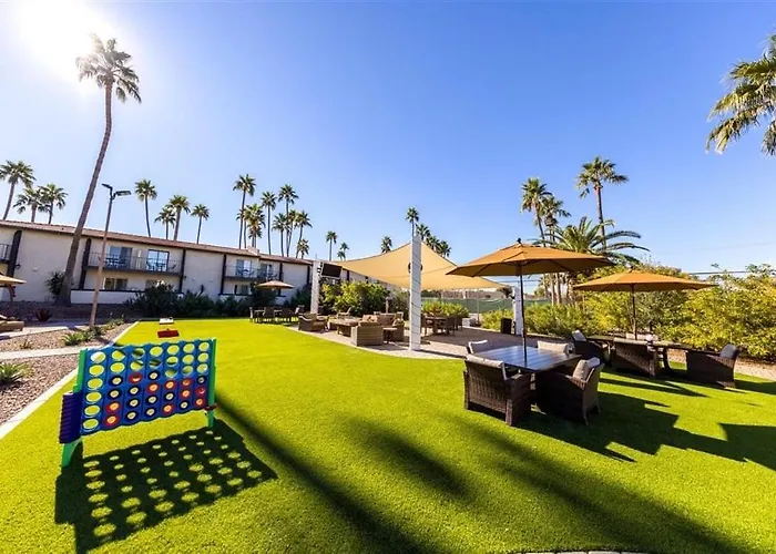 120 Fully Furnished 1br Suite-prime Location